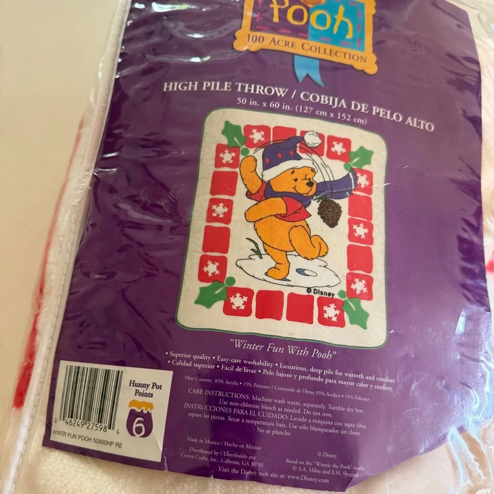 DISNEY Winnie the Pooh High Pile Throw Blanket Winter Fun Christmas 50x60 VTG 90
